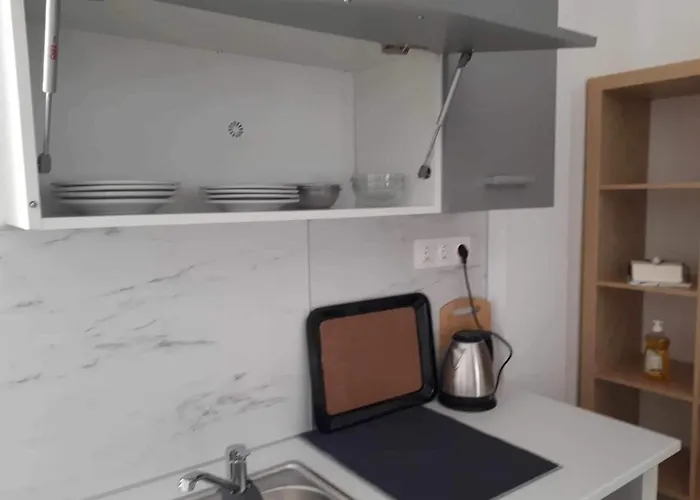 Seaside Serenade 1, *